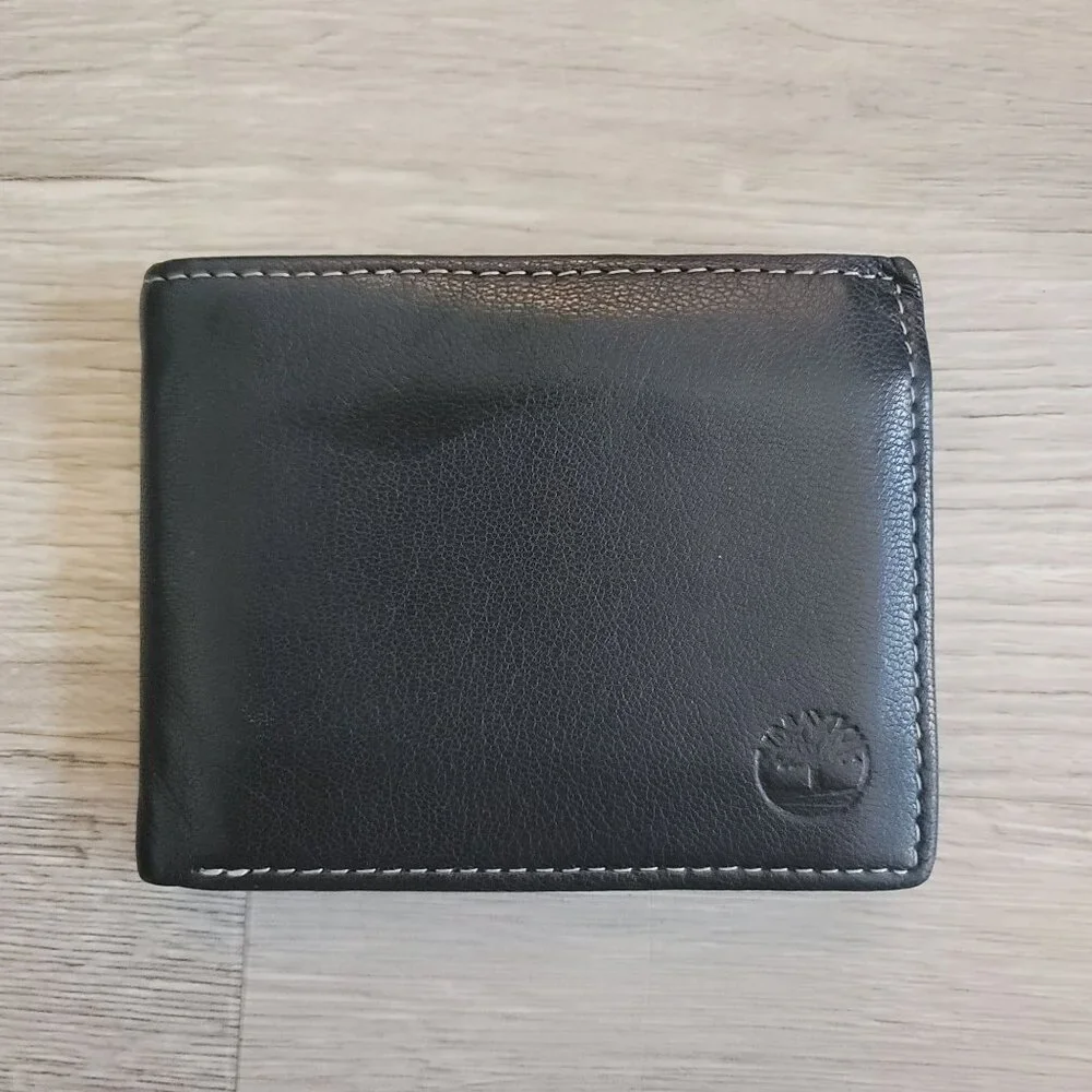 Timberland Genuine Leather Bifold Wallet With Card Slots & Bill Compartments